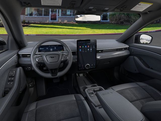 2025 Ford Mustang Mach-E GT - Photo 9