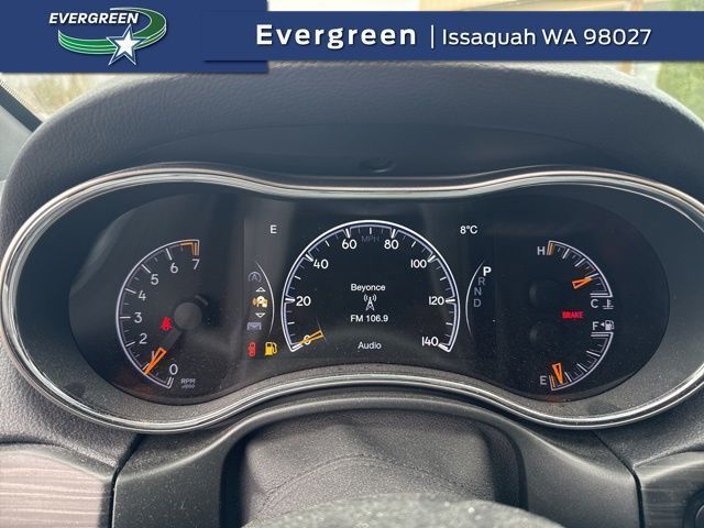 2021 Jeep Grand Cherokee Laredo X photo 3