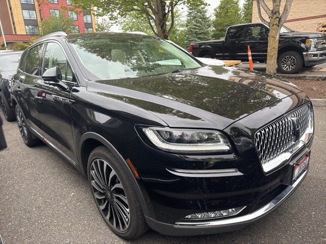 2023 Lincoln Nautilus Black Label photo 2