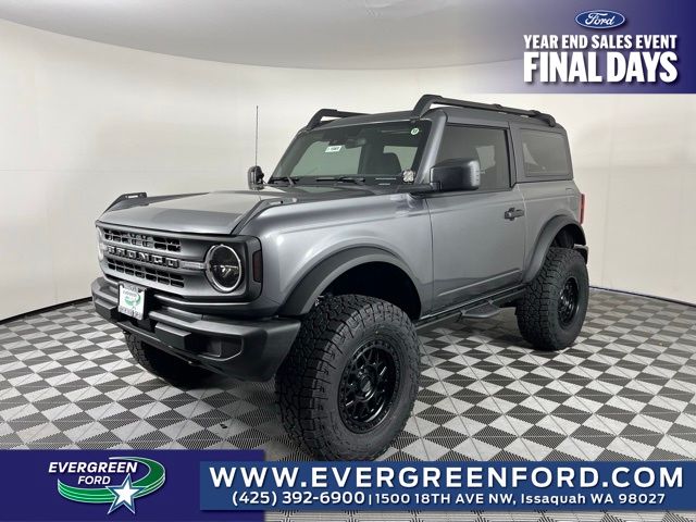 2025 Ford Bronco 2-Door Base's photo