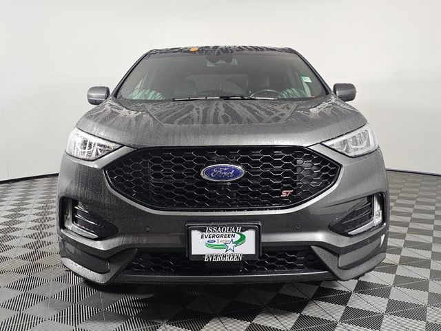 2019 Ford Edge ST photo 2