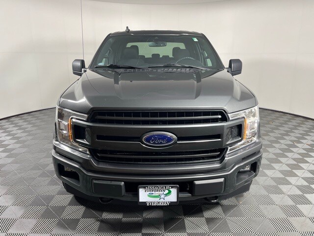 2020 Ford F-150 XLT photo 2