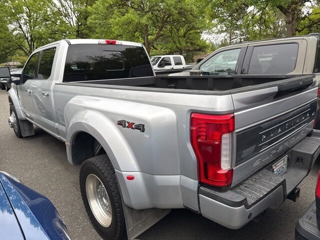 2019 Ford F-450 Platinum photo 4