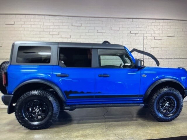 2023 Ford Bronco Wildtrak photo 2