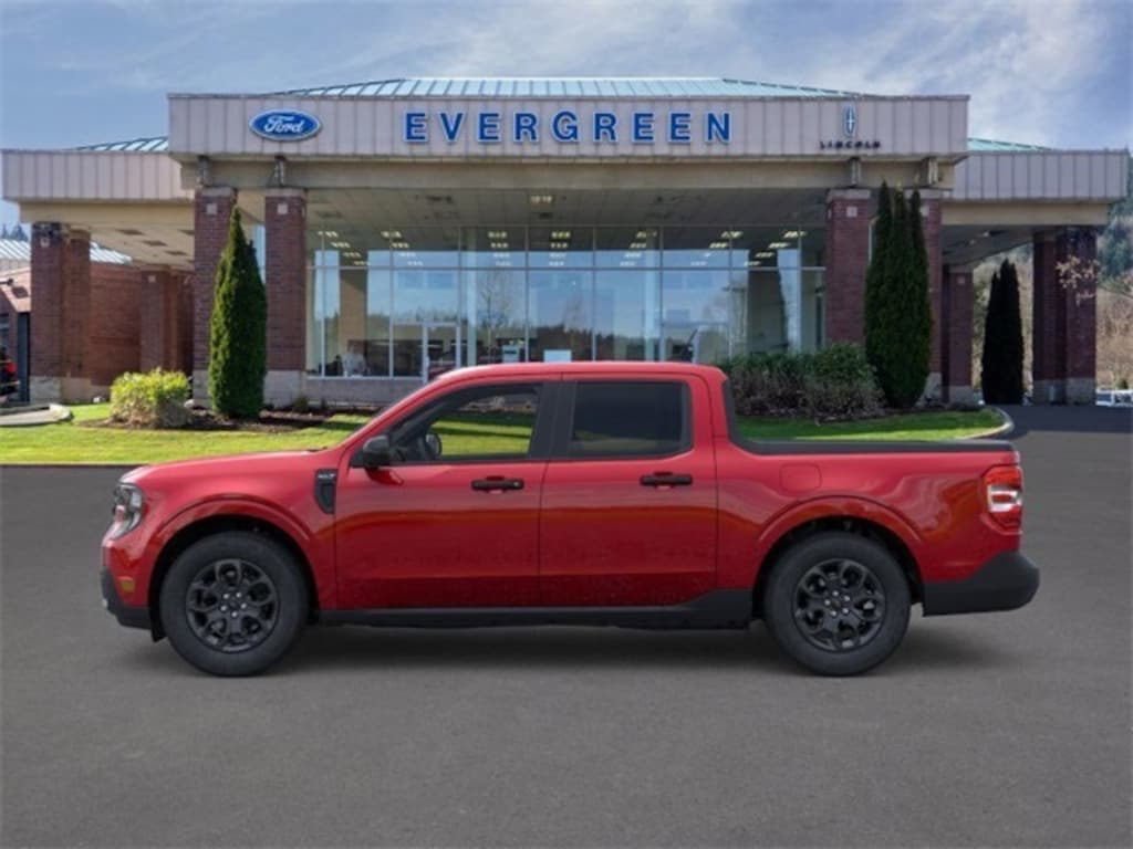 New 2025 Ford Maverick XLT Truck