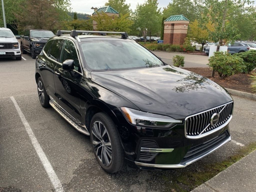 Used 2022 Volvo XC60 Recharge Plug-In Hybrid T8 Inscription Expression SUV