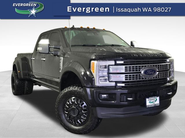 2019 Ford F-450 Platinum 4x4 Crew Cab 8' Box DRW's photo