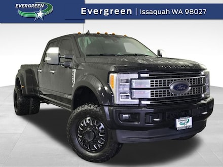 2019 Ford F-450 Platinum Truck Crew Cab