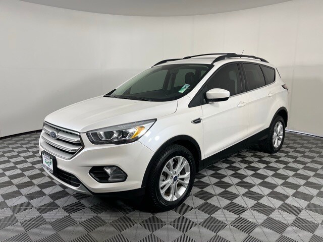 2018 Ford Escape SEL photo 3