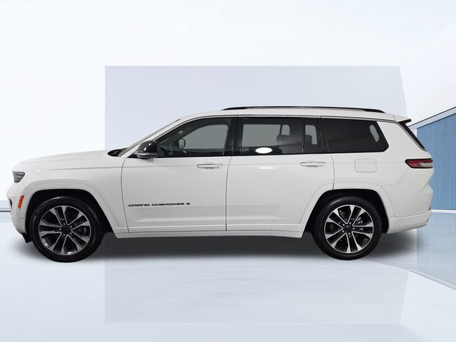 2023 Jeep Grand Cherokee Overland photo 3