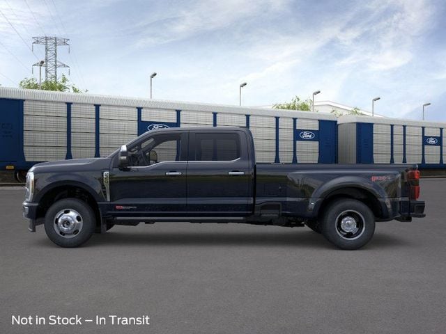 2026 Ford F-350 Platinum photo 3