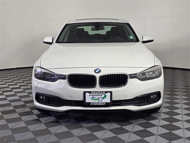 Used 2016 BMW 3 Series 320i with VIN WBA8E5G52GNT40327 for sale in Issaquah, WA