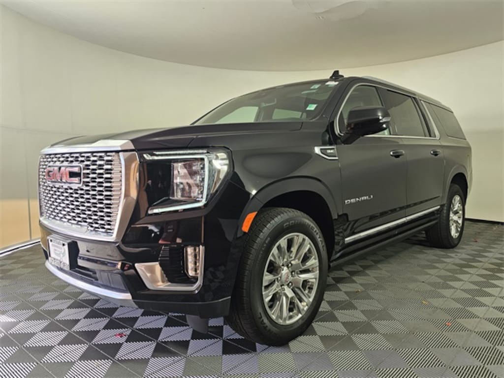 Used 2023 GMC Yukon XL Denali SUV