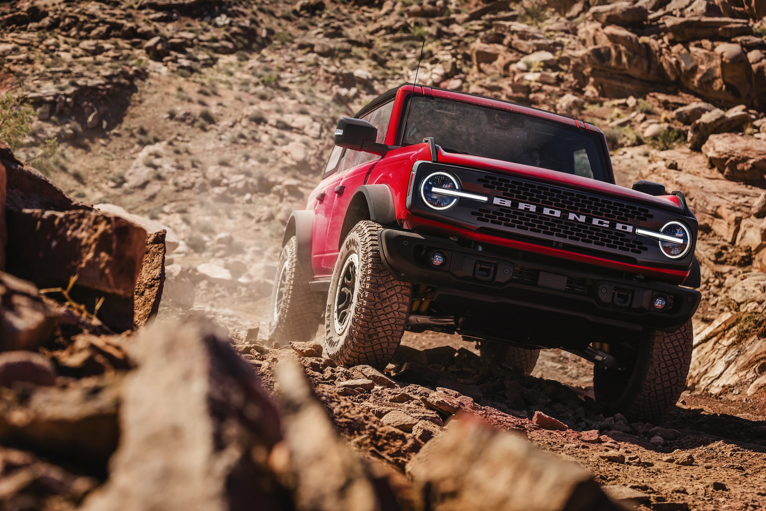 2026 Ford Bronco Badland 4WD Ruby Red