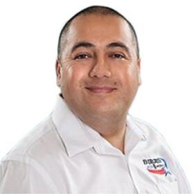 Staff member Jose Valdivia from ID_8118d9