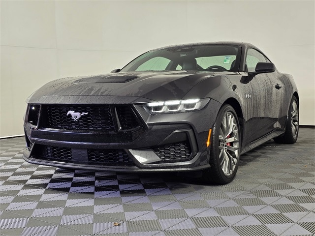 2024 Ford Mustang GT Premium photo 3