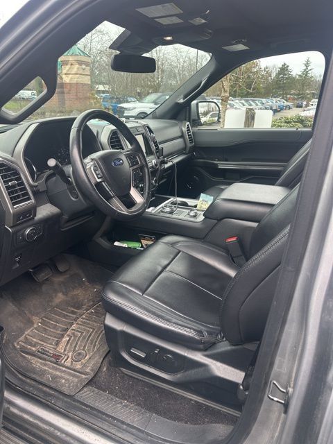 2021 Ford Expedition XLT photo 4