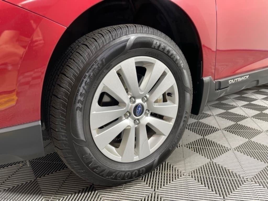 Used 2017 Subaru Outback 2.5i Premium SUV