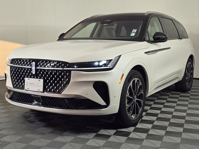 2024 Lincoln Nautilus Reserve photo 3