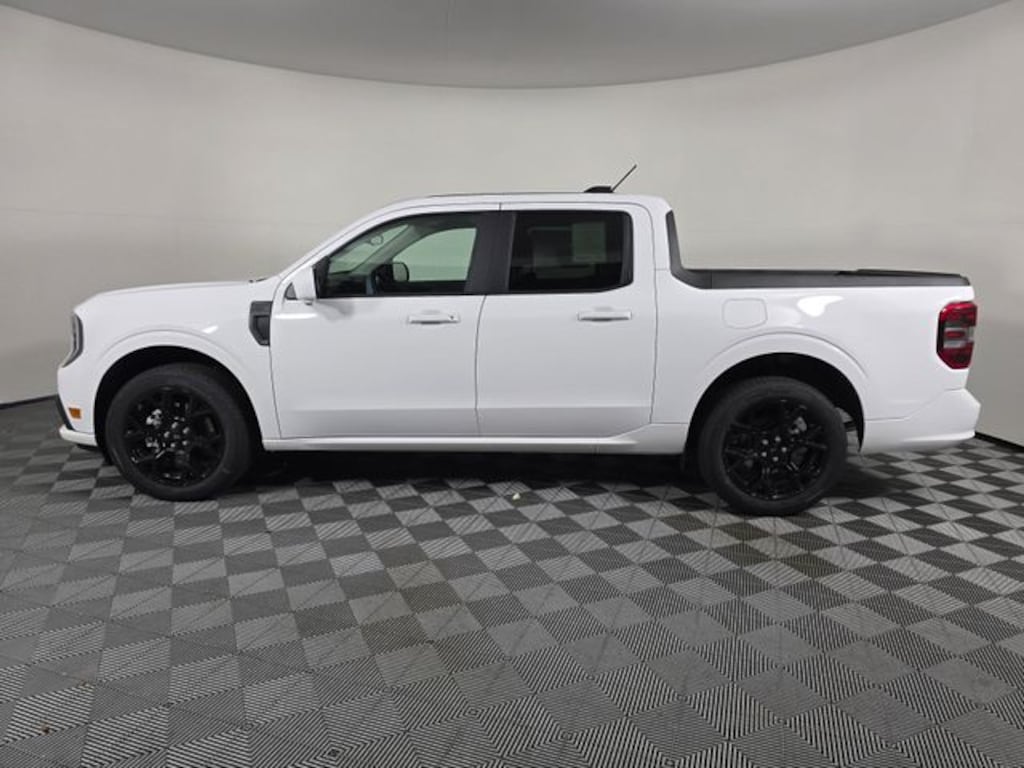 New 2025 Ford Maverick Lobo Truck