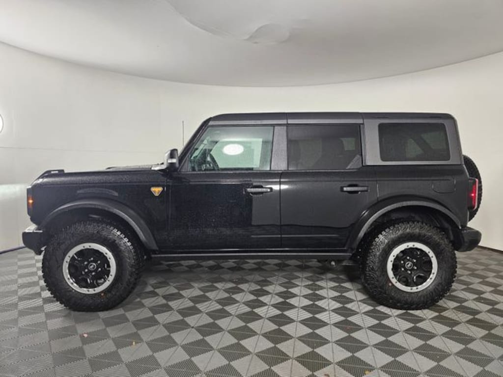 New 2025 Ford Bronco Badlands SUV