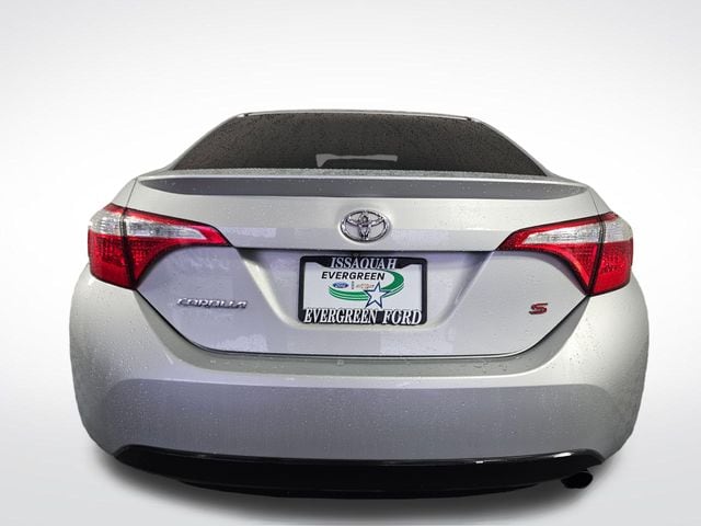 2015 Toyota Corolla L photo 4