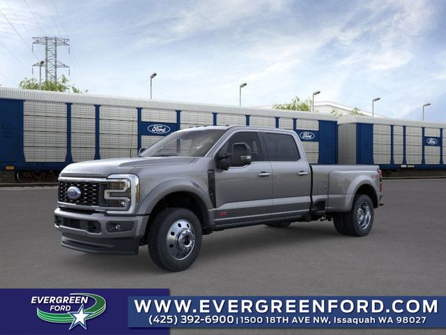 2026 Ford F-450 Super Duty Platinum's photo
