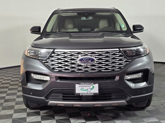 2020 Ford Explorer Platinum photo 2