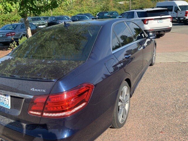 2016 Mercedes Benz E 350 Sedan photo 3