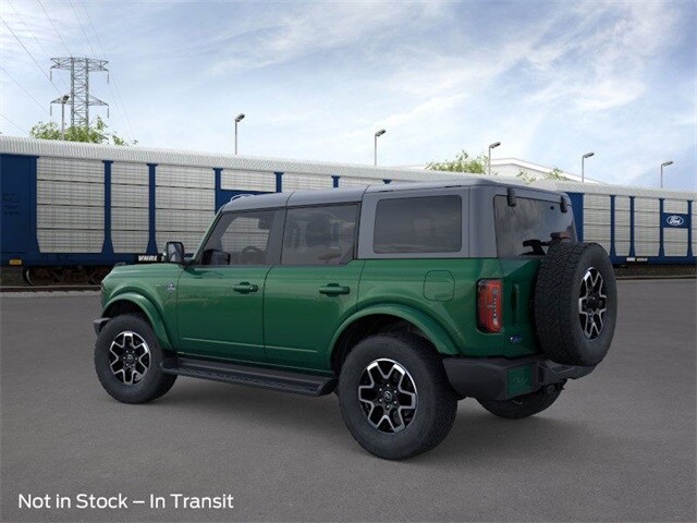2025 Ford Bronco Outer Banks photo 4