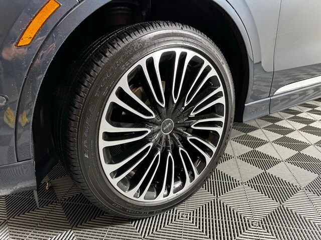 2023 Lincoln Aviator Black Label photo 4