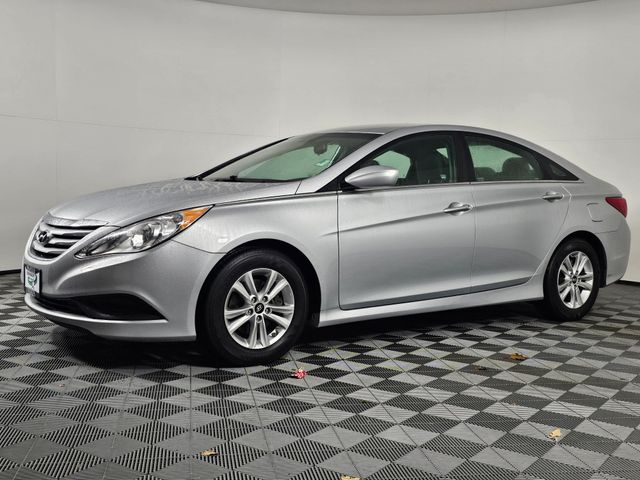 2014 Hyundai Sonata GLS photo 3