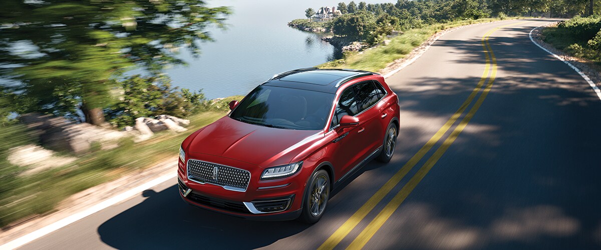 2020 Lincoln Aviator vs. Nautilus Team Lincoln