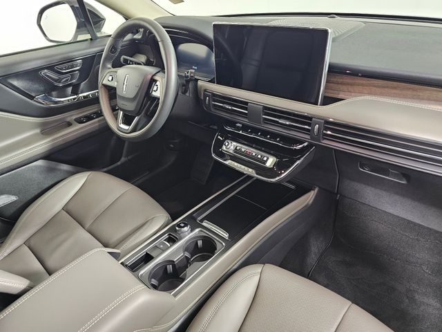 2025 Lincoln Corsair Grand Touring - Photo 11
