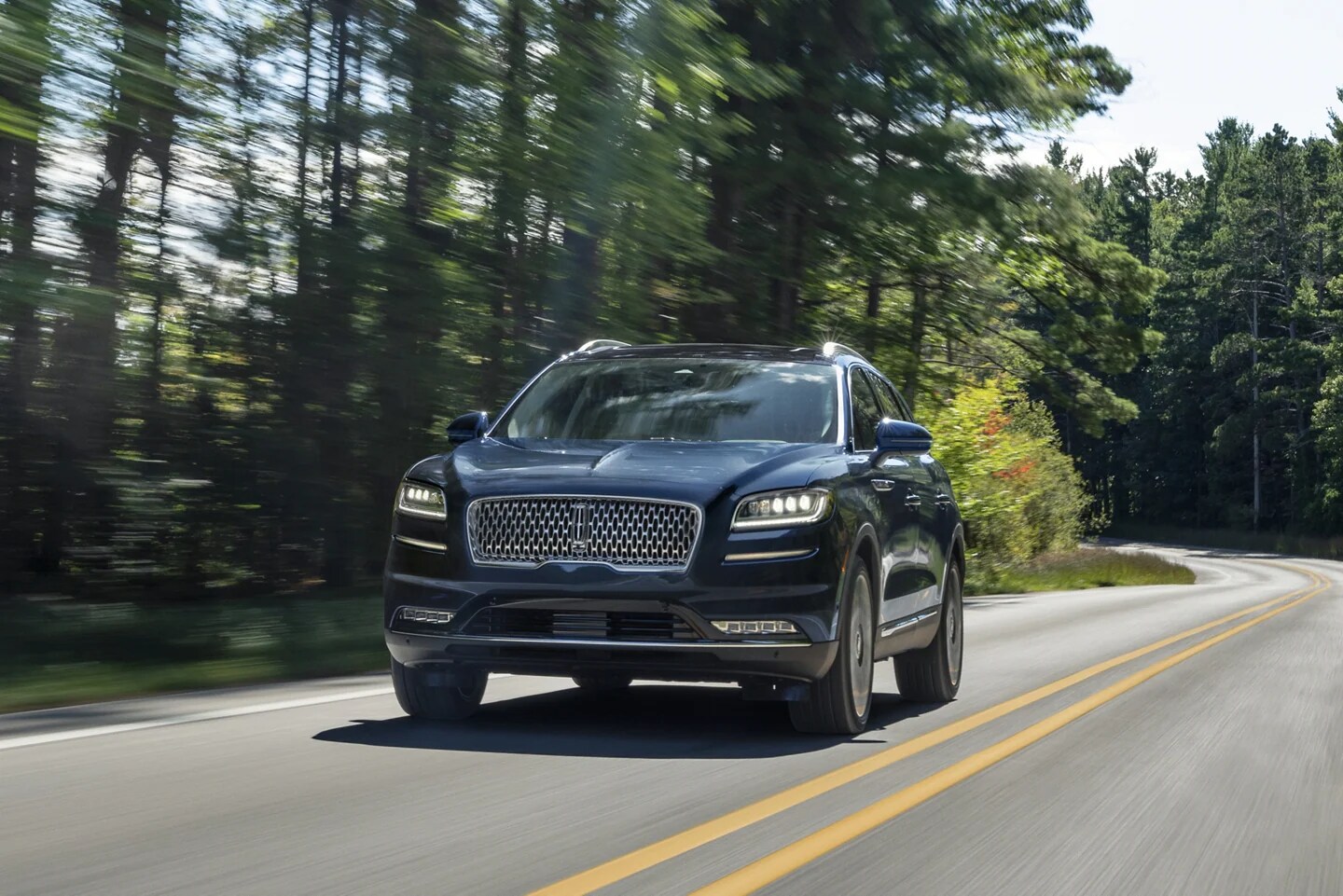 2022 lincoln suv.png