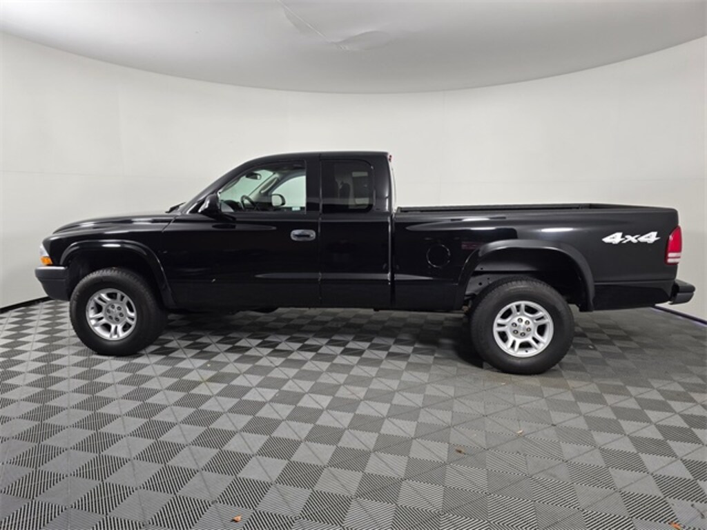 Used 2004 Dodge Dakota Base Truck Club Cab