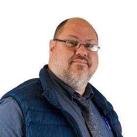 Staff member Nick Miller from ID_631c14b956fa