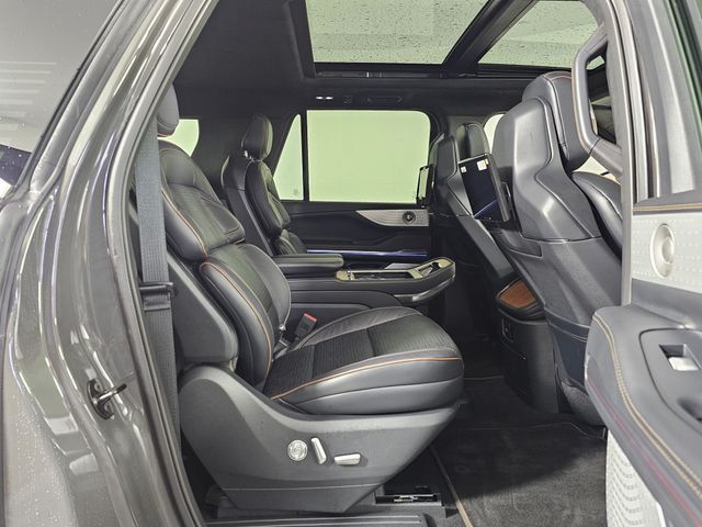 2025 Lincoln Navigator Black Label L - Photo 12