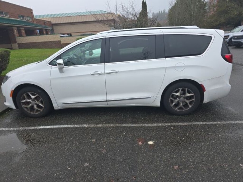 Used 2019 Chrysler Pacifica Limited Van Passenger Van