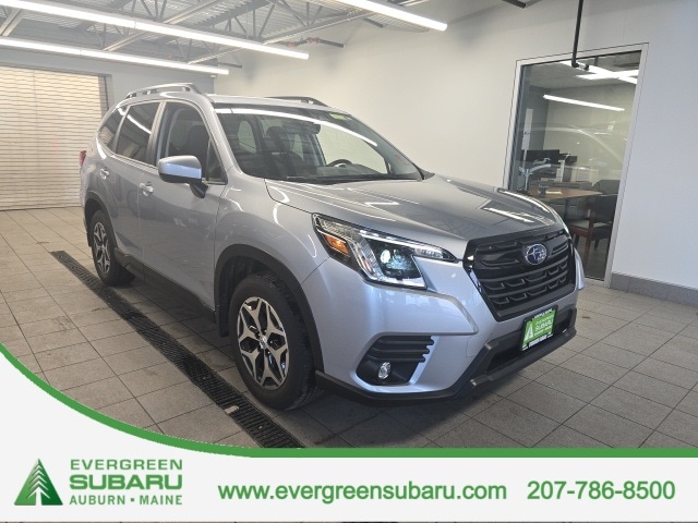 2024 Subaru Forester Premium's photo