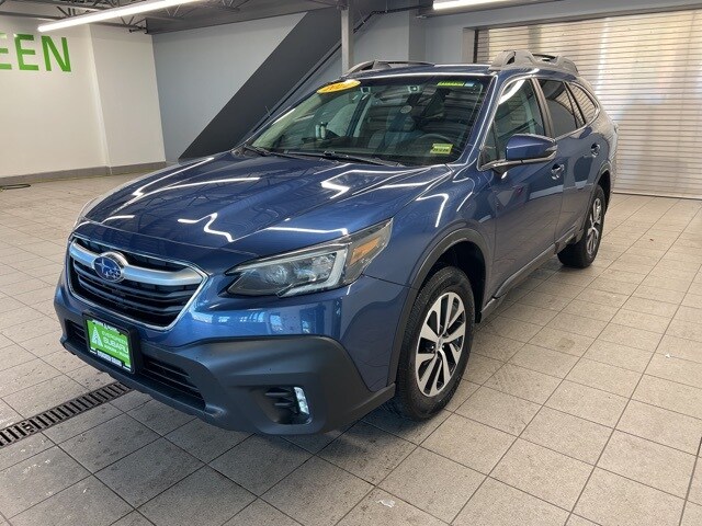 2022 Subaru Outback Premium photo 3