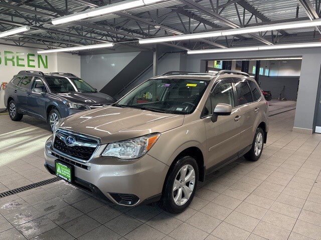 2016 Subaru Forester 2.5i Premium photo 3