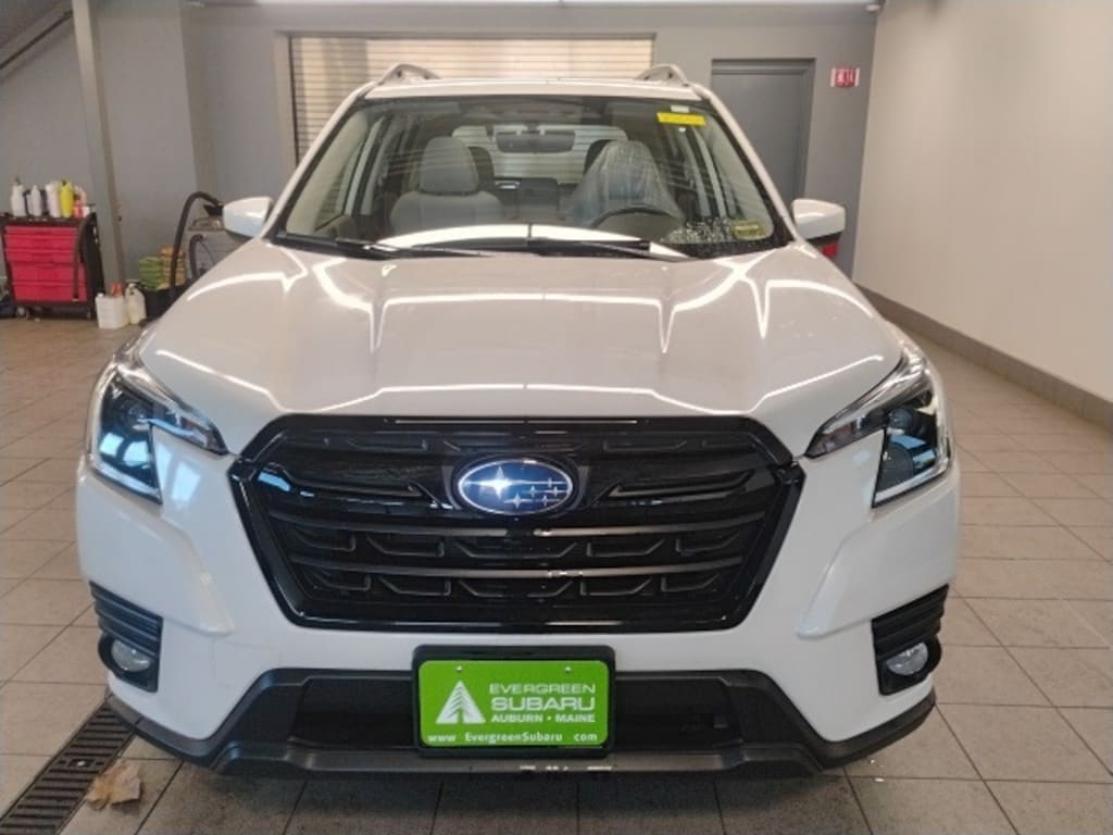 Used 2023 Subaru Forester Premium SUV