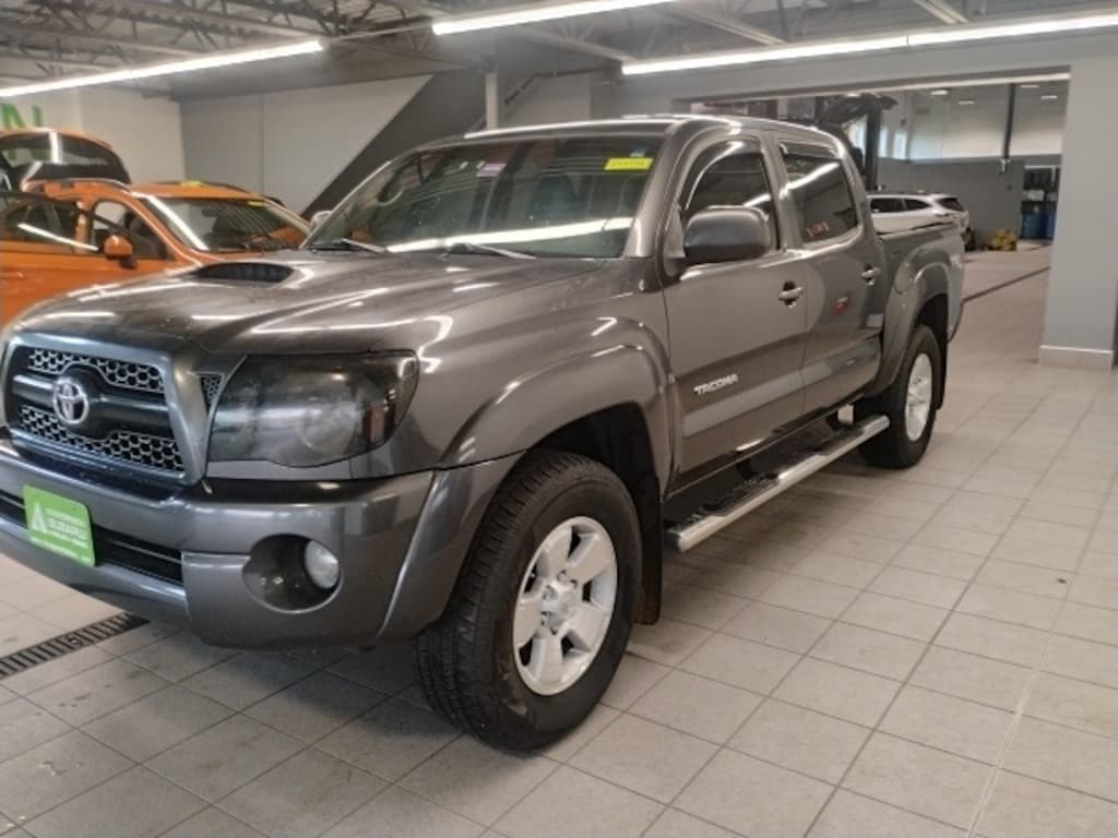 Used 2011 Toyota Tacoma Base Truck