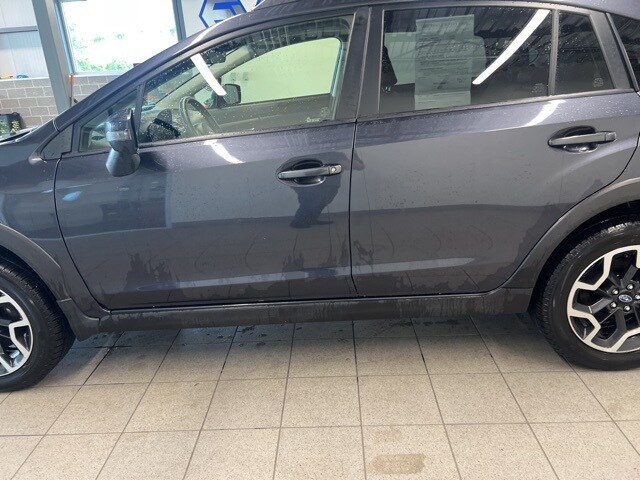 2017 Subaru Crosstrek 2.0i Limited photo 4