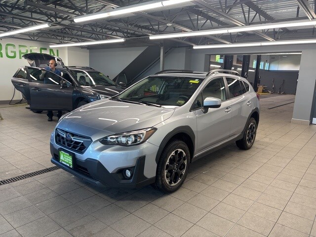 2022 Subaru Crosstrek Premium photo 2