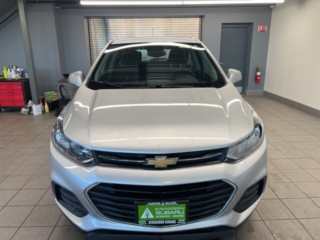 2018 Chevrolet Trax LS photo 2