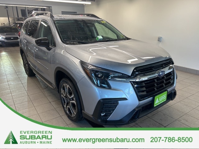 2025 Subaru Ascent Limited's photo