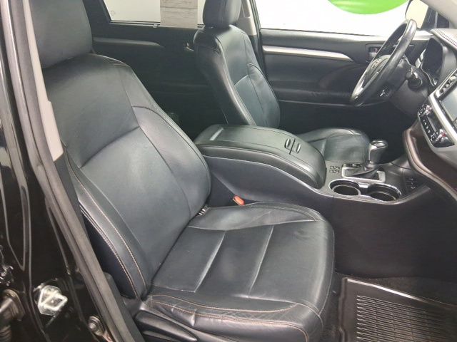 【状態未確認（出品優先）】 2015年 2016年 XY7〜XY11 エネルギー Used 2015 Toyota Highlander For Sale at Evergreen Subaru | VIN