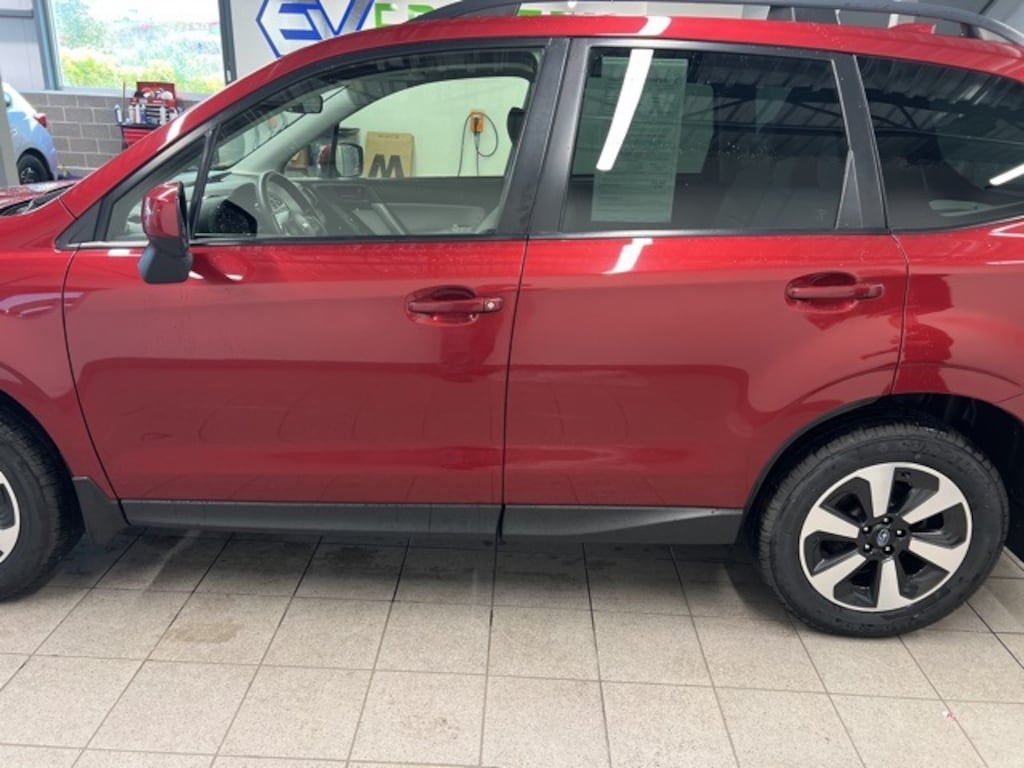 Used 2018 Subaru Forester 2.5i Premium SUV